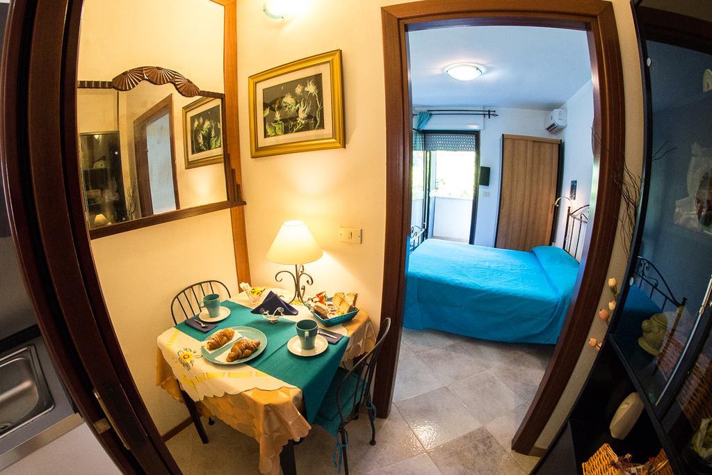 B&B Mare E Sole Brindisi Esterno foto